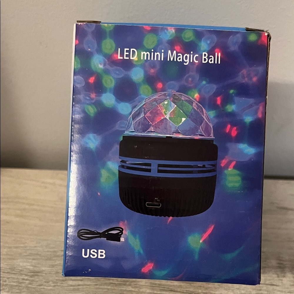 LED Mini Star Light Projector - Picture 3 of 9